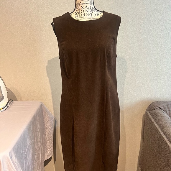 Sag Harbor Dresses & Skirts - Sag Harbor Rich Brown Midi Dress